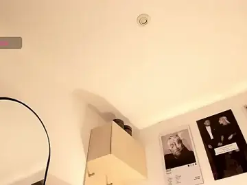 Stripchat Sex Chat of hollyprincess_2