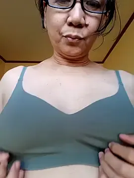 Stripchat Live Sex Cam of HotAsianDish