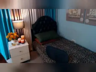 Xlovecam Best live sex cam show of WetandWildFantasy