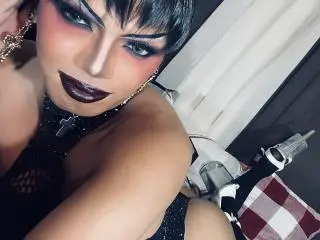 Xlovecam Free Live Porn of BellatriXHucker
