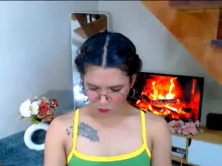 Xlovecam Adult Webcams of YoureFantasyMaria