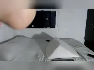 Xlovecam Nude Webcam of EllieCherry