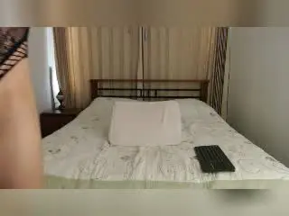 Xlovecam Watch Live Sex Cams of EllieCherry