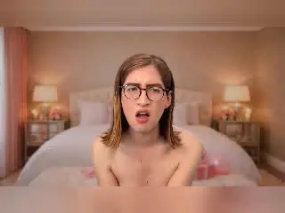 Xlovecam Live Sex Cam of RousseBlossom