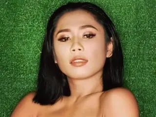 Xlovecam Free Porn Cam of AmandaVictoria