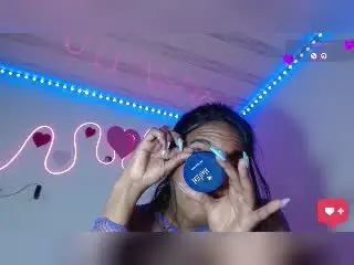 Xlovecam Adult Video Chat of IdiiaLatina