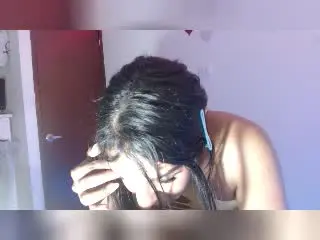 Xlovecam Live Sex Cam of IdiiaLatina