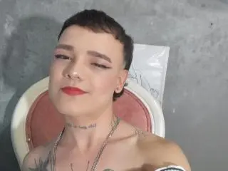Xlovecam Live Sex Cam of HeidySumers