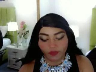 Xlovecam Sex Cam of CharlotteSweetX