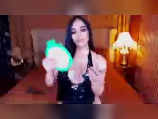 Xlovecam Live Porn of EmpressiveValerie